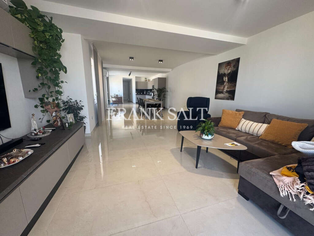 St Julians, 2 Bedrooms Bedrooms, ,2 BathroomsBathrooms,For Sale,FRSA-046661