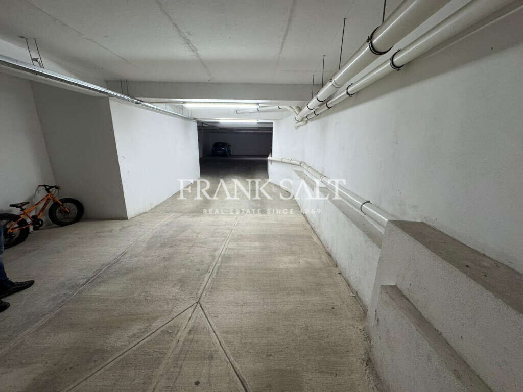 St Julians, 2 Bedrooms Bedrooms, ,2 BathroomsBathrooms,For Sale,FRSA-046661