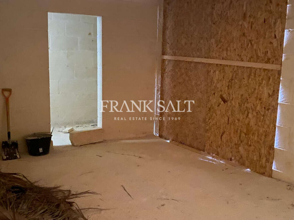 Nadur, Gozo, 5 Bedrooms Bedrooms, ,5 BathroomsBathrooms,For Sale,FRSA-160933