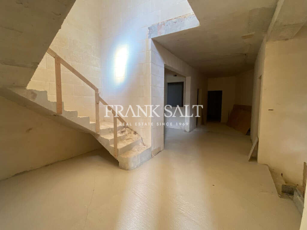 Nadur, Gozo, 5 Bedrooms Bedrooms, ,5 BathroomsBathrooms,For Sale,FRSA-160933