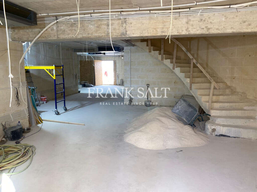 Nadur, Gozo, 5 Bedrooms Bedrooms, ,5 BathroomsBathrooms,For Sale,FRSA-160933