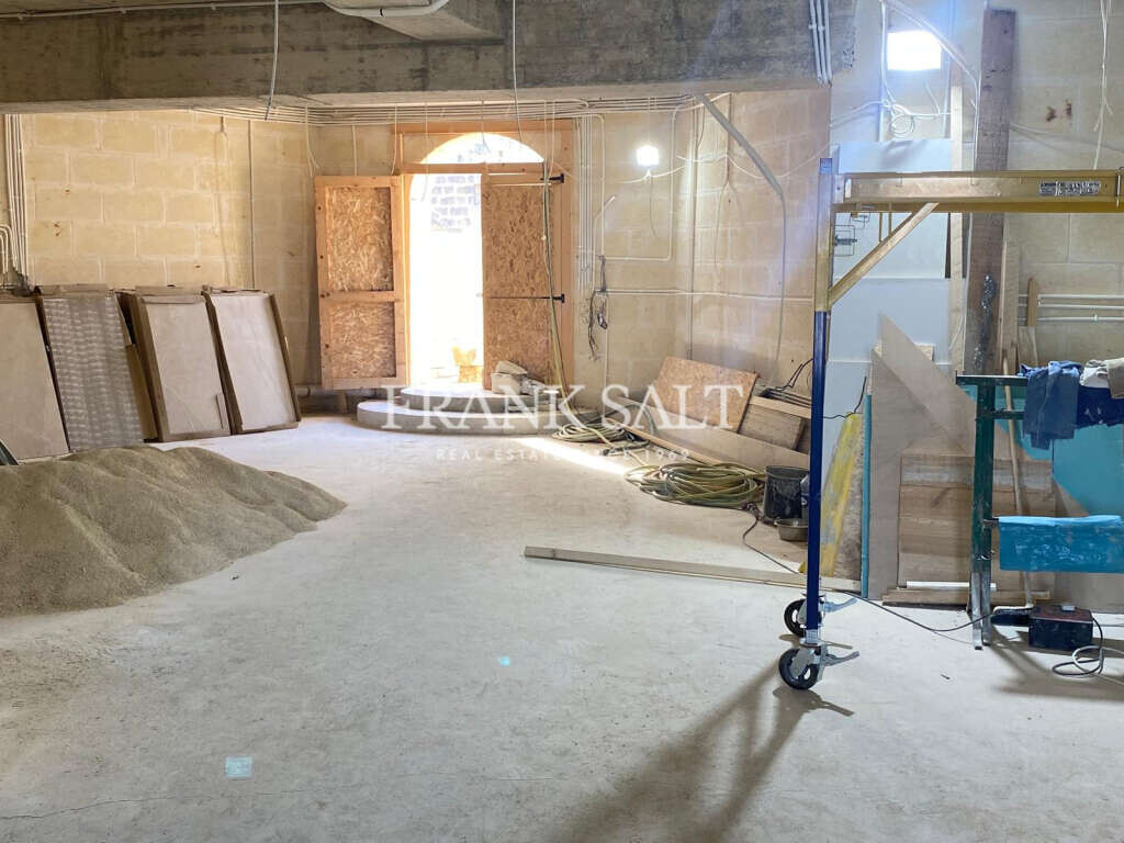 Nadur, Gozo, 5 Bedrooms Bedrooms, ,5 BathroomsBathrooms,For Sale,FRSA-160933