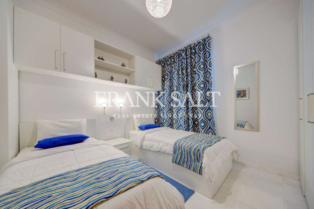 St Pauls Bay, 3 Bedrooms Bedrooms, ,1 BathroomBathrooms,For Sale,FRSA-621306