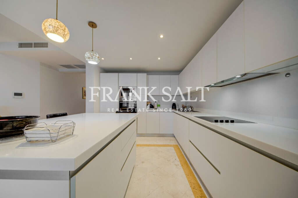 St Pauls Bay, 3 Bedrooms Bedrooms, ,1 BathroomBathrooms,For Sale,FRSA-621306