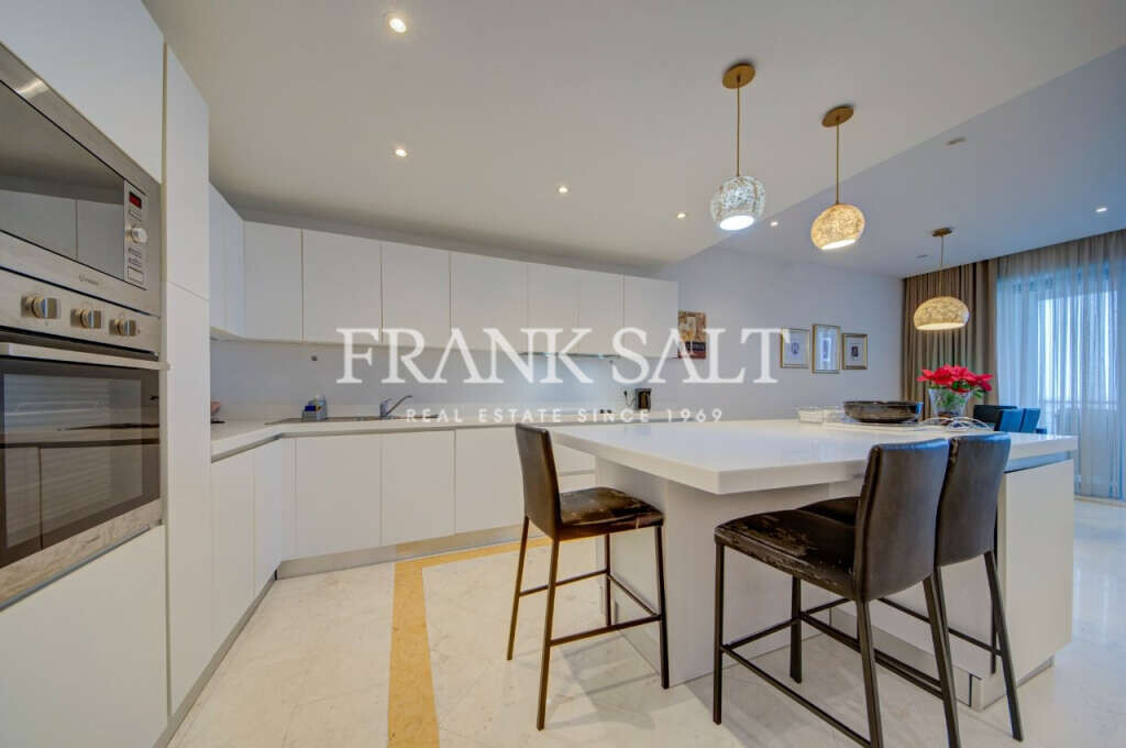 St Pauls Bay, 3 Bedrooms Bedrooms, ,1 BathroomBathrooms,For Sale,FRSA-621306