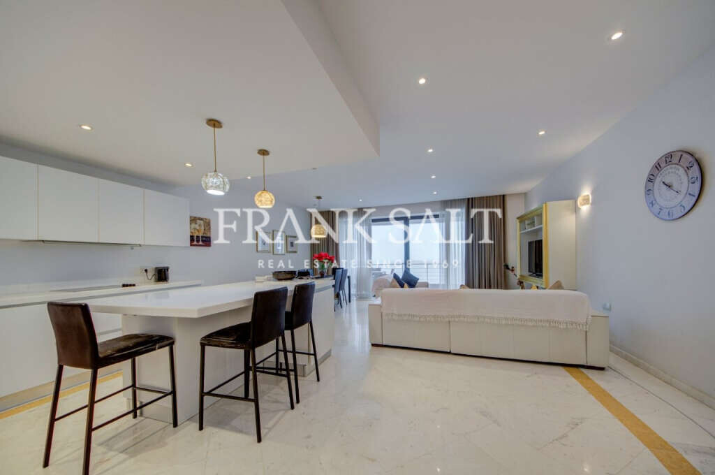 St Pauls Bay, 3 Bedrooms Bedrooms, ,1 BathroomBathrooms,For Sale,FRSA-621306