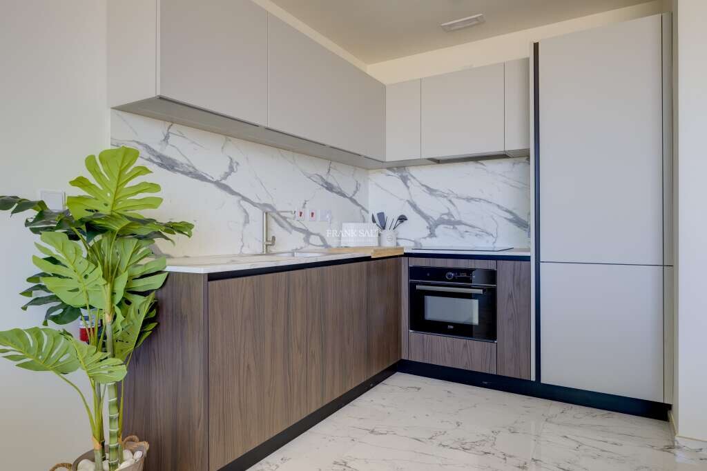 Mercury Towers, 1 Bedroom Bedrooms, ,1 BathroomBathrooms,For Sale,FRSA-045894