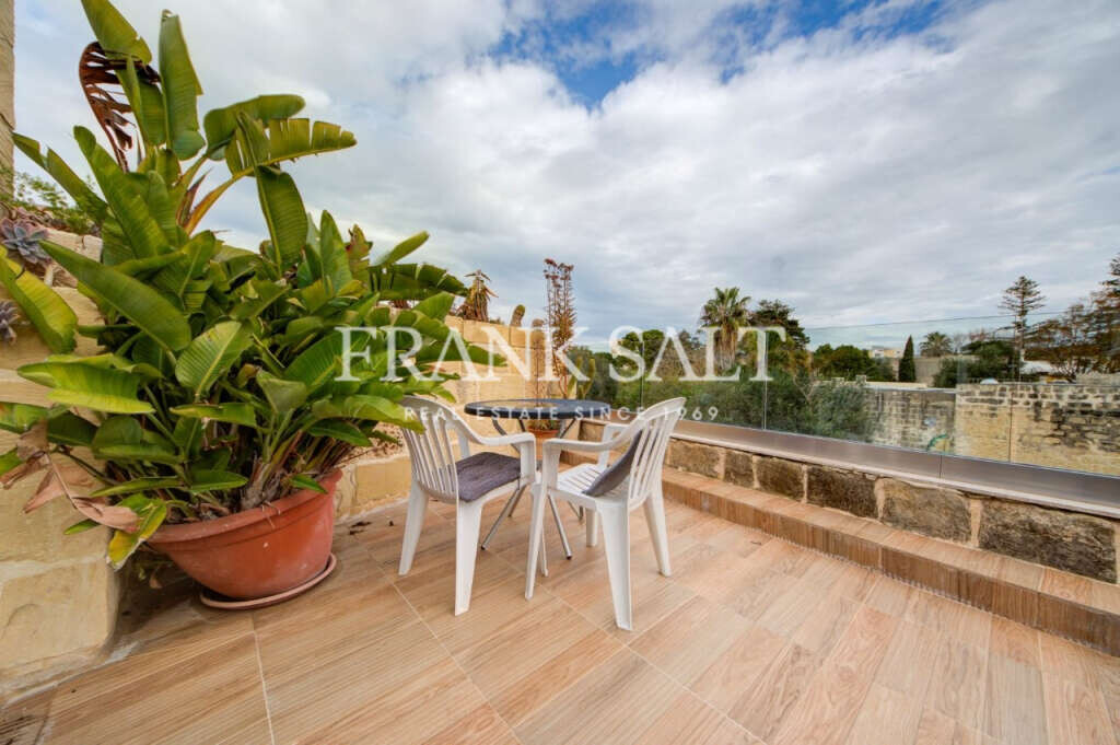 Naxxar, 5 Bedrooms Bedrooms, ,5 BathroomsBathrooms,For Sale,FRSA-046565
