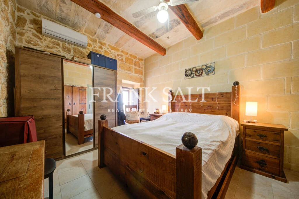 Xaghra, Gozo, 4 Bedrooms Bedrooms, ,4 BathroomsBathrooms,For Sale,FRSA-160935