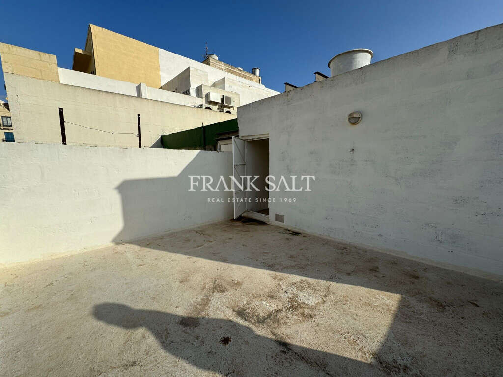 Sliema, 3 Bedrooms Bedrooms, ,2 BathroomsBathrooms,For Sale,FRSA-323846