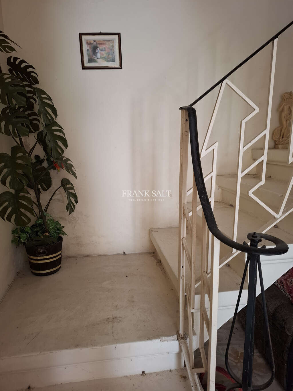 Siggiewi, 3 Bedrooms Bedrooms, ,For Sale,FRSA-621290