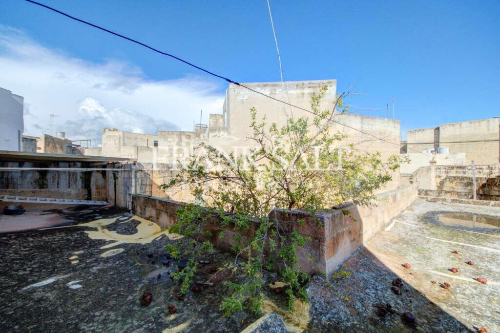 Zebbug, 3 Bedrooms Bedrooms, ,For Sale,FRSA-621289