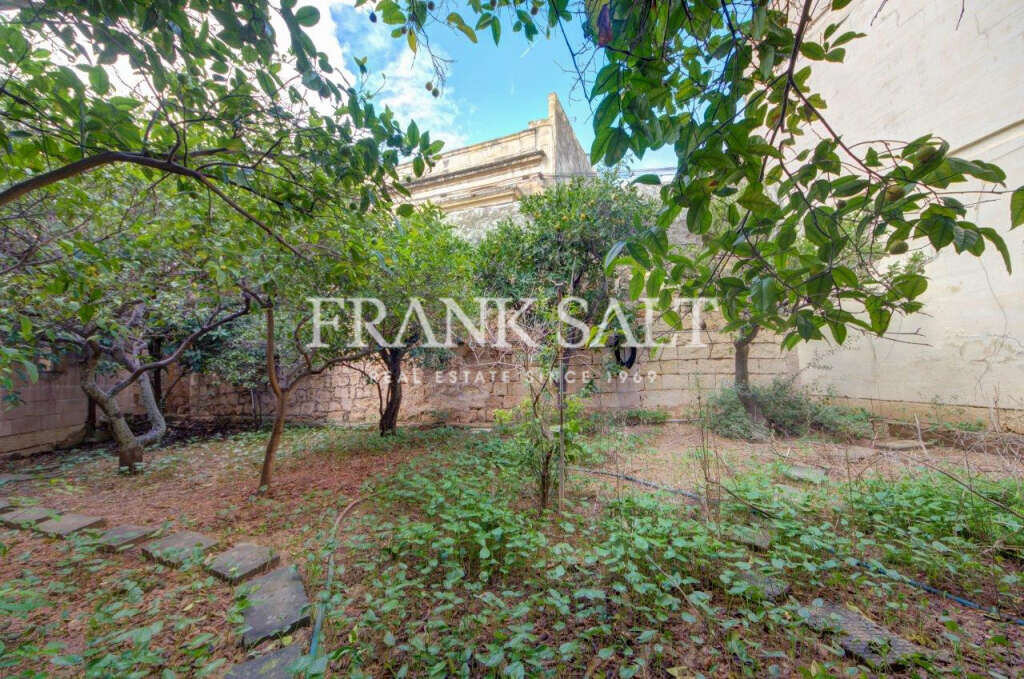 Zebbug, 3 Bedrooms Bedrooms, ,For Sale,FRSA-621289