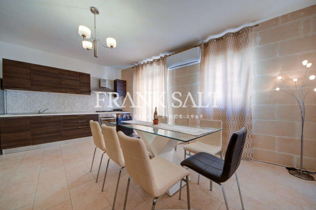 Marsalforn, Gozo, 3 Bedrooms Bedrooms, ,For Sale,FRSA-117257