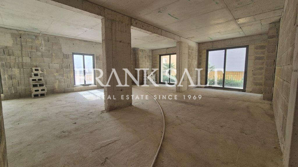 Portomaso, 4 Bedrooms Bedrooms, ,3 BathroomsBathrooms,For Sale,FRSA-314017