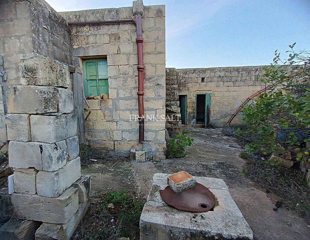 Birzebbugia, 1 Bedroom Bedrooms, ,For Sale,FRSA-428199