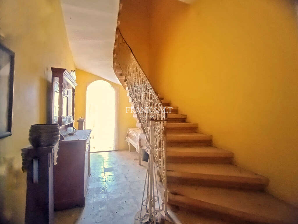 Birzebbugia, 1 Bedroom Bedrooms, ,For Sale,FRSA-428198