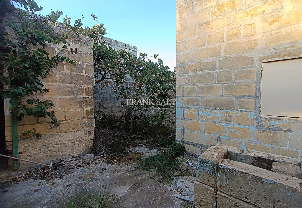 Birzebbugia, 1 Bedroom Bedrooms, ,For Sale,FRSA-428198