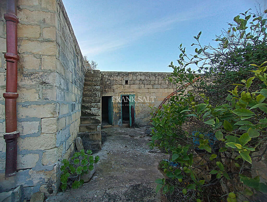 Birzebbugia, 1 Bedroom Bedrooms, ,For Sale,FRSA-428198