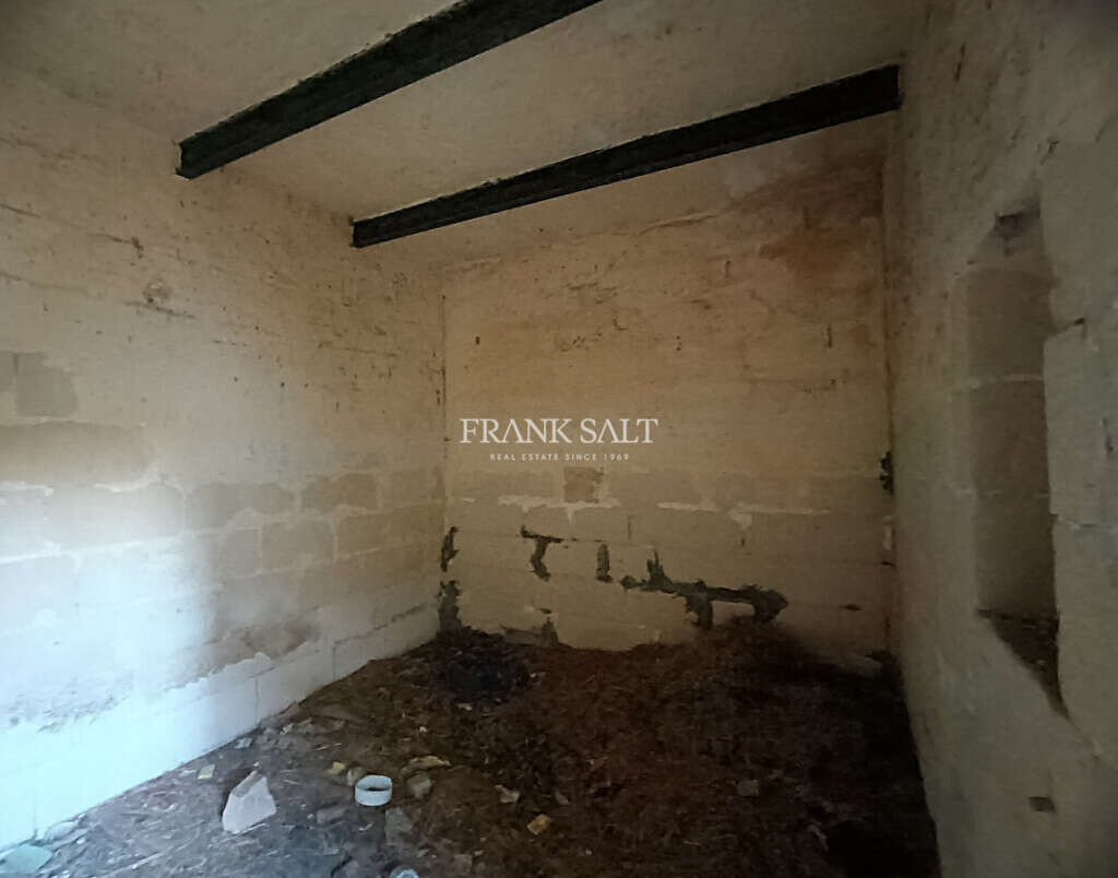 Birzebbugia, 1 Bedroom Bedrooms, ,For Sale,FRSA-428178