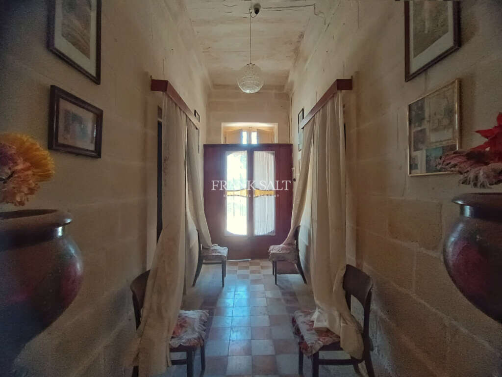 Birzebbugia, 2 Bedrooms Bedrooms, ,1 BathroomBathrooms,For Sale,FRSA-428180