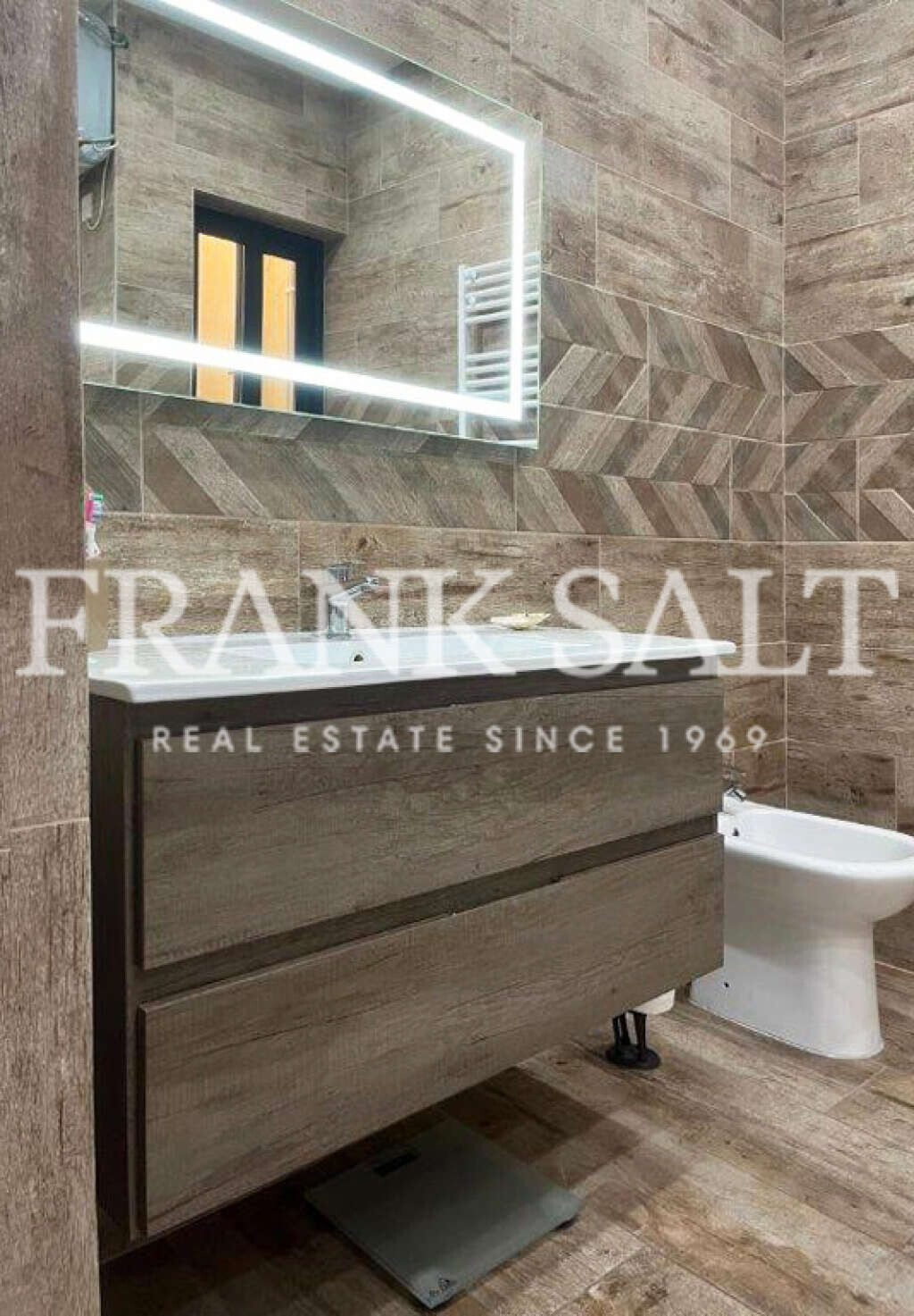 Bugibba, 2 Bedrooms Bedrooms, ,2 BathroomsBathrooms,For Sale,FRSA-818643