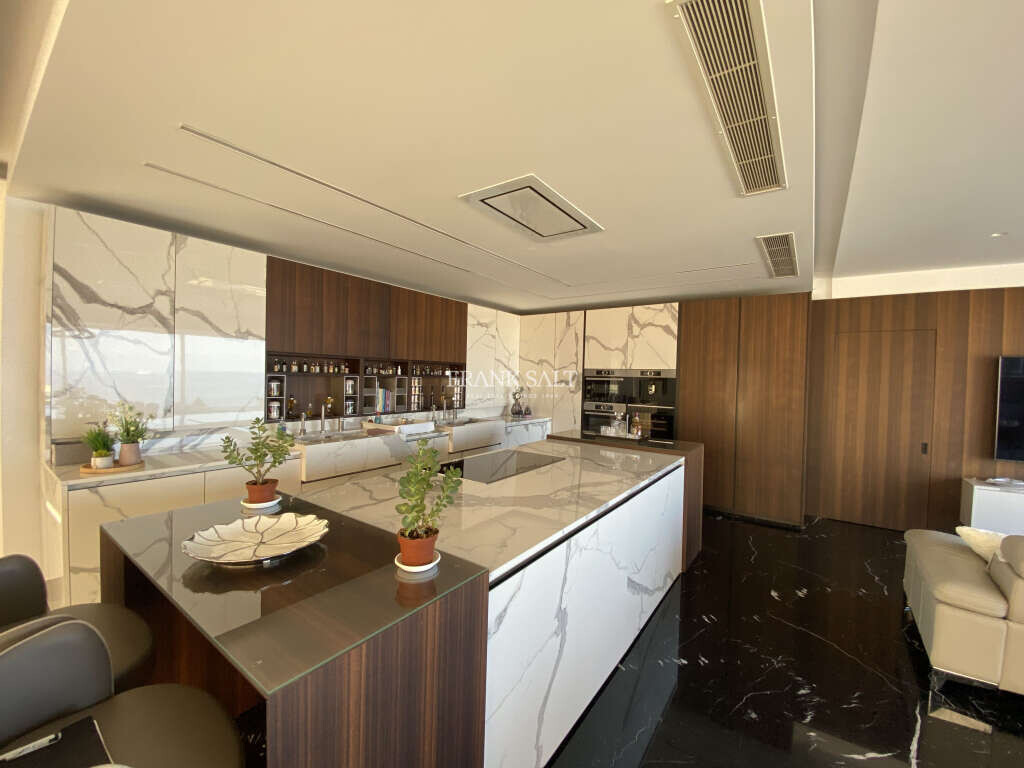 Marsascala, 2 Bedrooms Bedrooms, ,1 BathroomBathrooms,For Sale,FRSA-428177