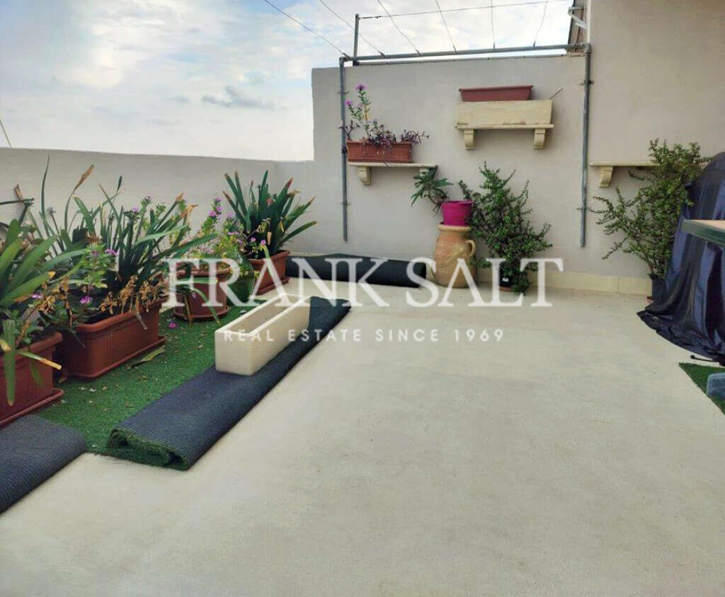 Mellieha, 3 Bedrooms Bedrooms, ,1 BathroomBathrooms,For Sale,FRSA-512097