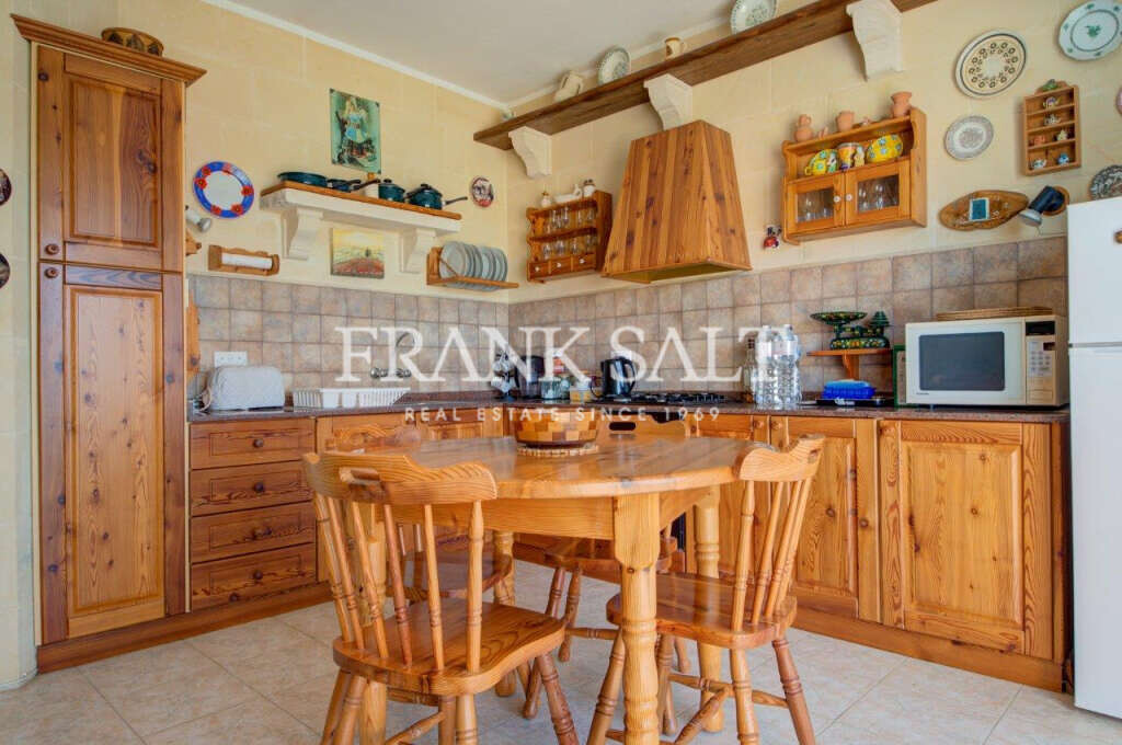 Kercem, Gozo, 2 Bedrooms Bedrooms, ,1 BathroomBathrooms,For Sale,FRSA-160914