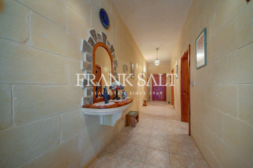 Kercem, Gozo, 2 Bedrooms Bedrooms, ,1 BathroomBathrooms,For Sale,FRSA-160914