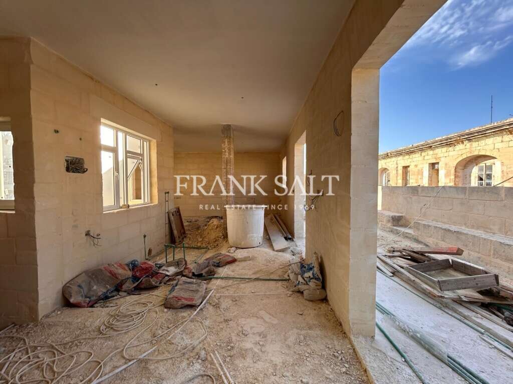 Floriana, 1 Bedroom Bedrooms, ,1 BathroomBathrooms,For Sale,FRSA-046297