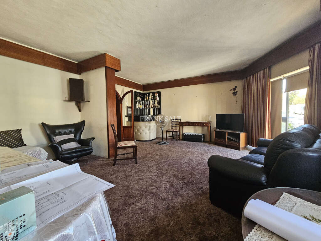 Swieqi, 5 Bedrooms Bedrooms, ,2 BathroomsBathrooms,For Sale,FRSA-427756