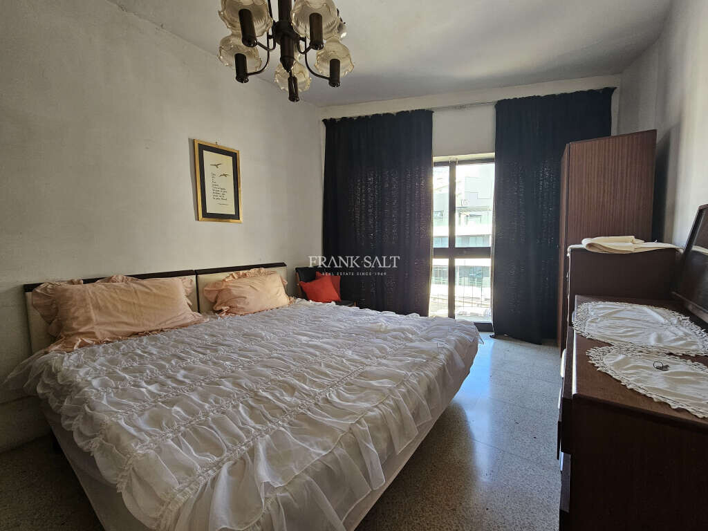 Swieqi, 5 Bedrooms Bedrooms, ,2 BathroomsBathrooms,For Sale,FRSA-427756