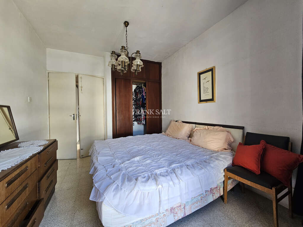 Swieqi, 5 Bedrooms Bedrooms, ,2 BathroomsBathrooms,For Sale,FRSA-427756