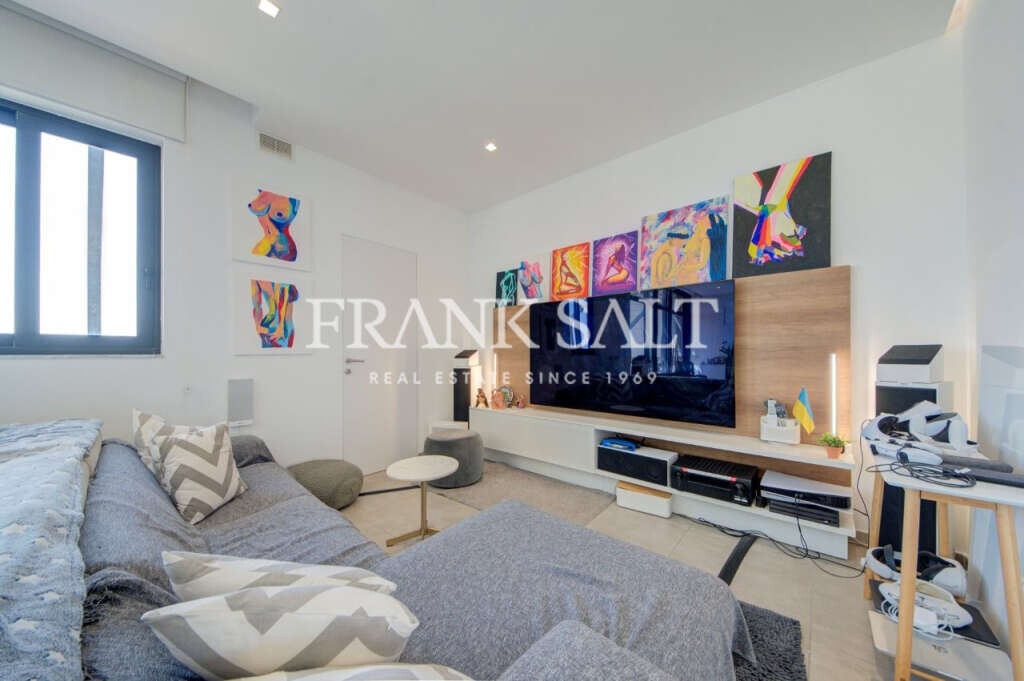 Pender Gardens, 3 Bedrooms Bedrooms, ,1 BathroomBathrooms,For Sale,FRSA-046268