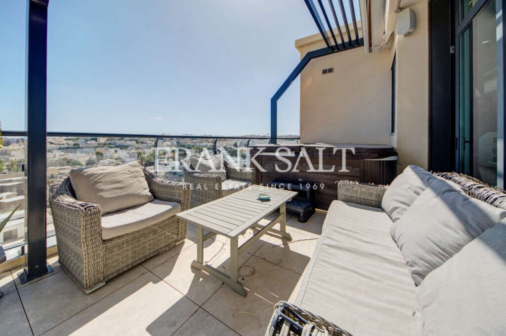 Pender Gardens, 3 Bedrooms Bedrooms, ,1 BathroomBathrooms,For Sale,FRSA-046268