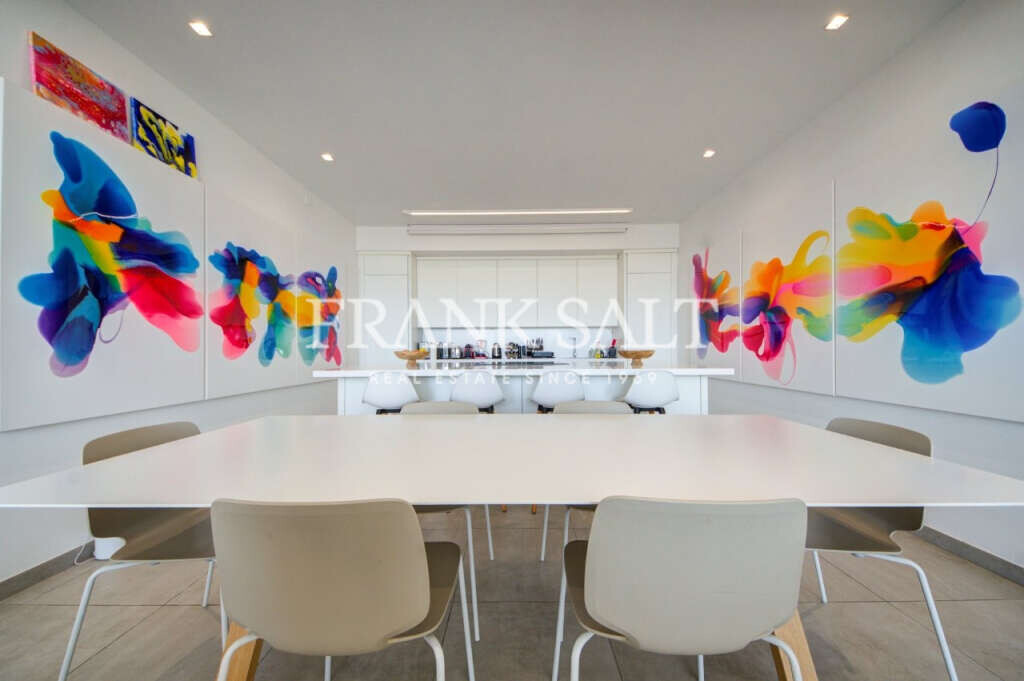 Pender Gardens, 3 Bedrooms Bedrooms, ,1 BathroomBathrooms,For Sale,FRSA-046268