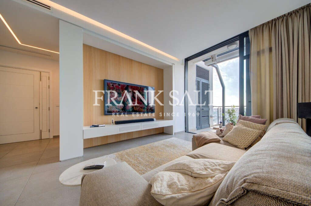 Pender Gardens, 3 Bedrooms Bedrooms, ,1 BathroomBathrooms,For Sale,FRSA-046267