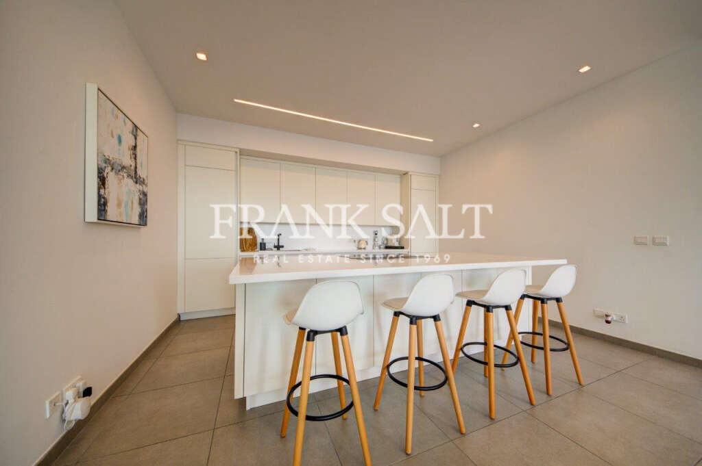 Pender Gardens, 3 Bedrooms Bedrooms, ,1 BathroomBathrooms,For Sale,FRSA-046267