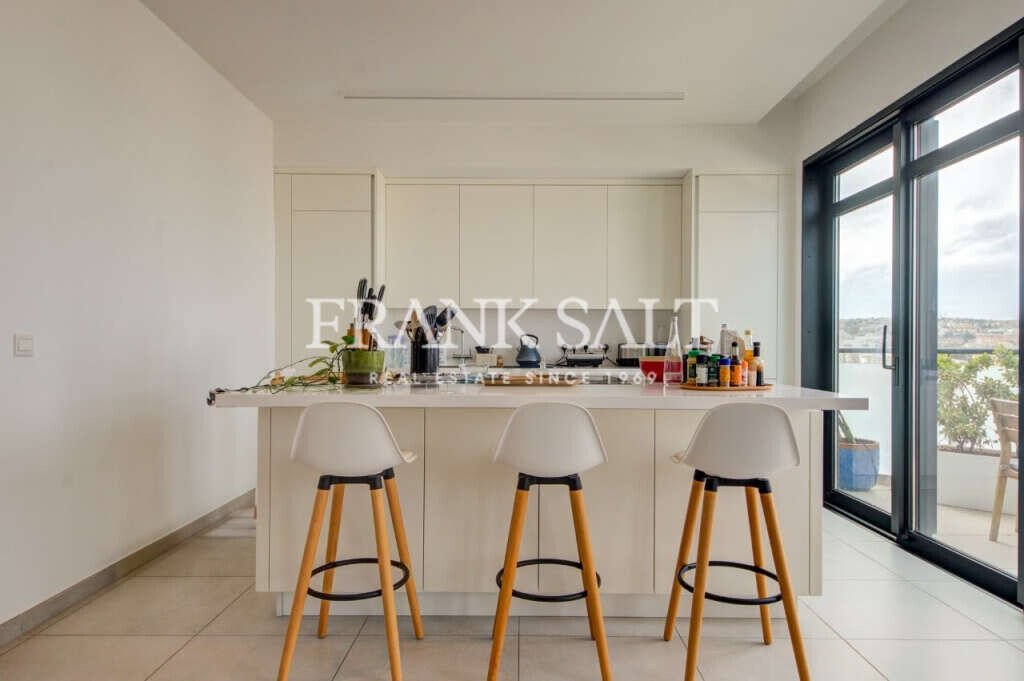 Pender Gardens, 3 Bedrooms Bedrooms, ,1 BathroomBathrooms,For Sale,FRSA-046266