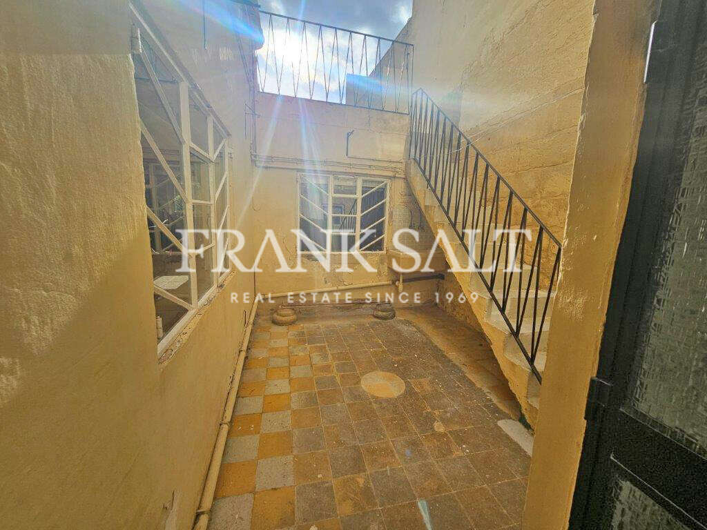 Rabat, 3 Bedrooms Bedrooms, ,1 BathroomBathrooms,For Sale,FRSA-512087