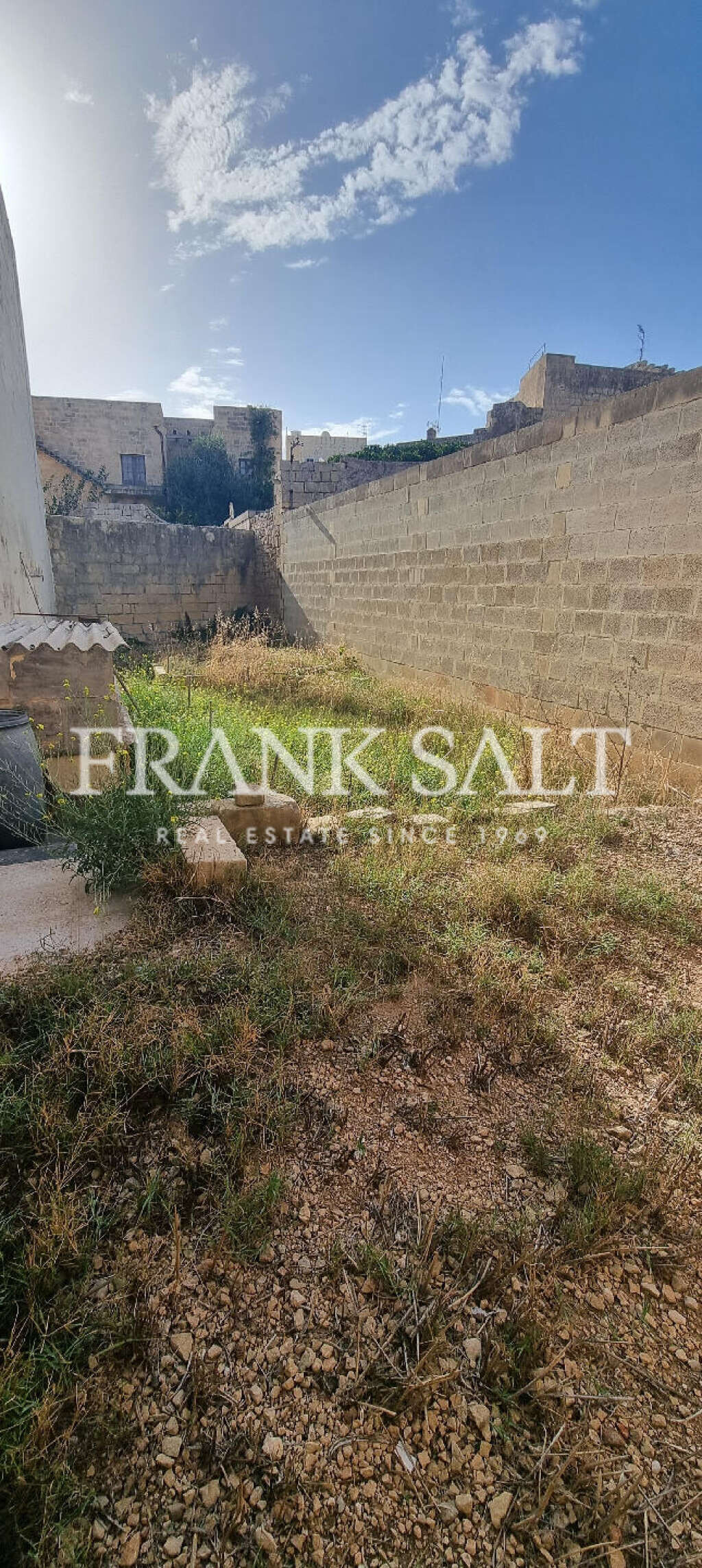 Zurrieq, 6 Bedrooms Bedrooms, ,3 BathroomsBathrooms,For Sale,FRSA-323802