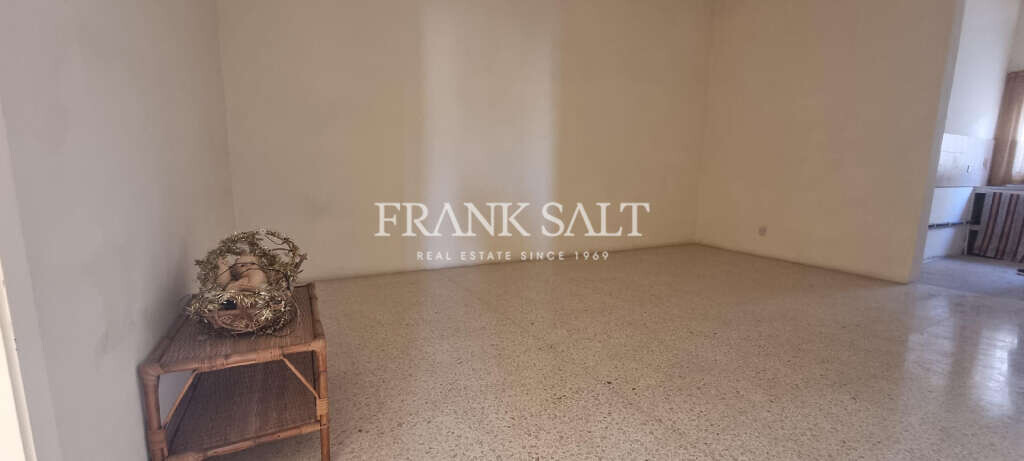 Zurrieq, 6 Bedrooms Bedrooms, ,3 BathroomsBathrooms,For Sale,FRSA-323802