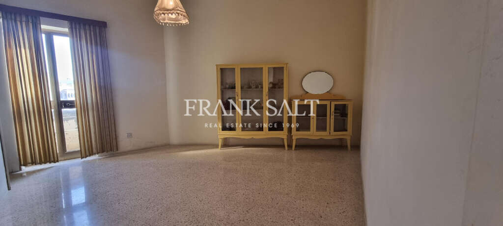 Zurrieq, 6 Bedrooms Bedrooms, ,3 BathroomsBathrooms,For Sale,FRSA-323802