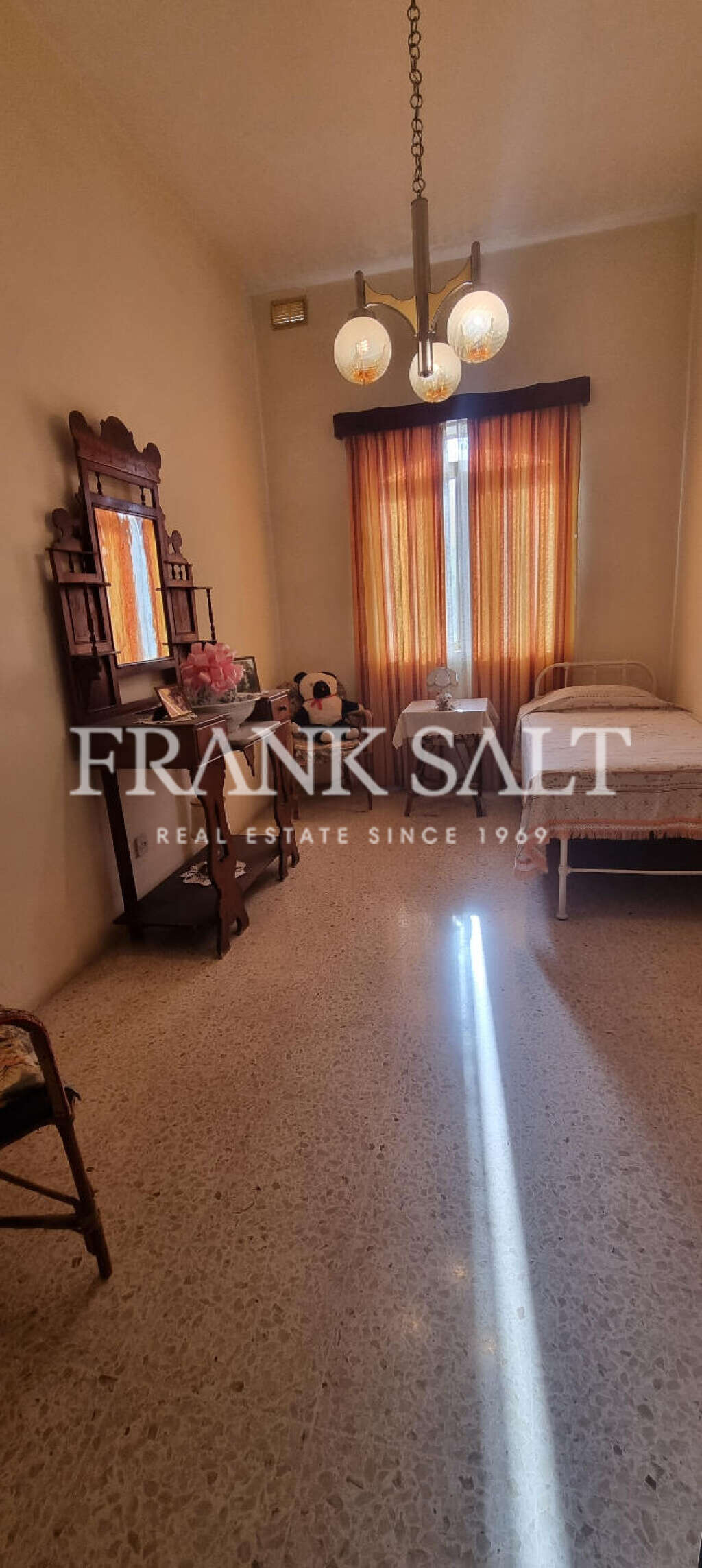 Zurrieq, 6 Bedrooms Bedrooms, ,3 BathroomsBathrooms,For Sale,FRSA-323802