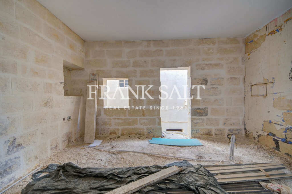 Qormi, 3 Bedrooms Bedrooms, ,1 BathroomBathrooms,For Sale,FRSA-851718