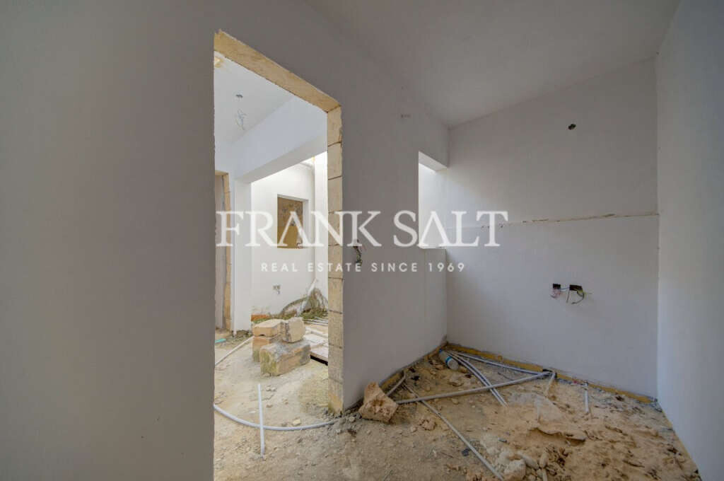 Qormi, 3 Bedrooms Bedrooms, ,1 BathroomBathrooms,For Sale,FRSA-851718