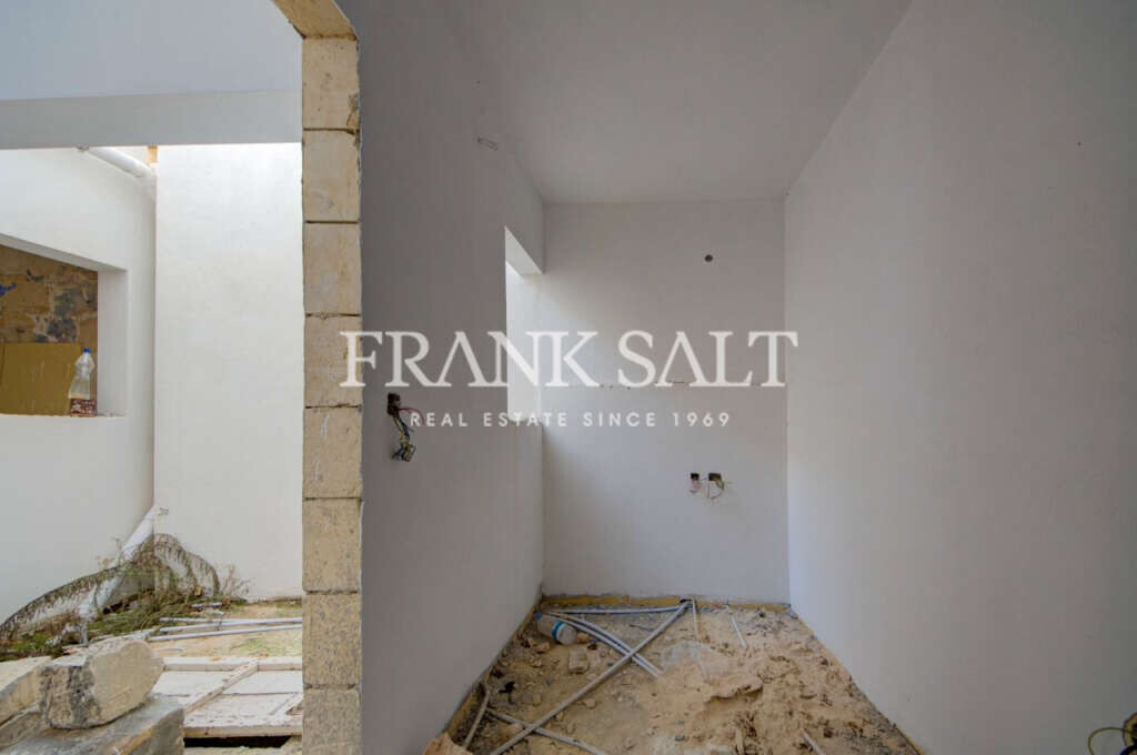Qormi, 3 Bedrooms Bedrooms, ,1 BathroomBathrooms,For Sale,FRSA-851718