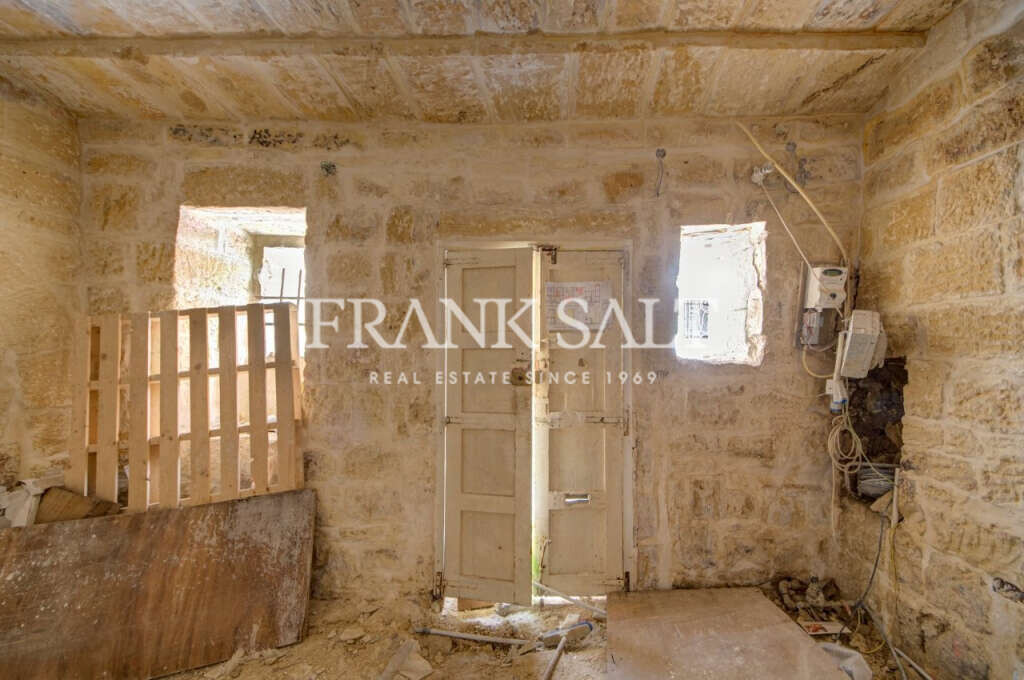 Qormi, 3 Bedrooms Bedrooms, ,1 BathroomBathrooms,For Sale,FRSA-851718