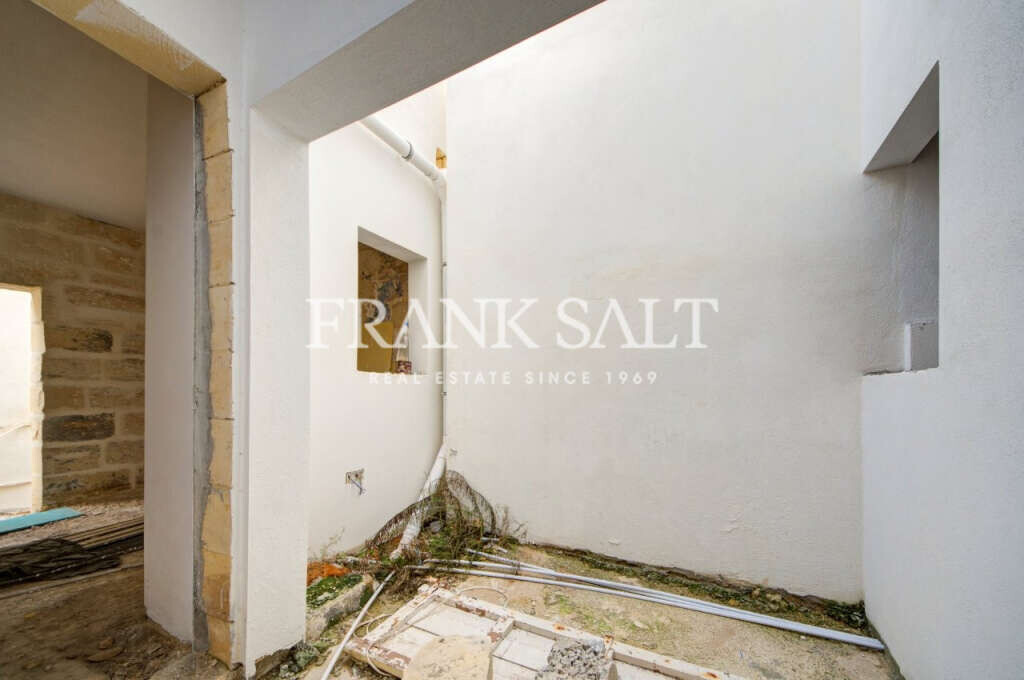 Qormi, 3 Bedrooms Bedrooms, ,1 BathroomBathrooms,For Sale,FRSA-851718